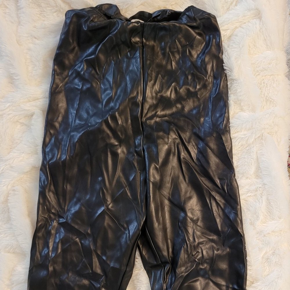 *NEW* Faux leather Pretty Little Thing pants